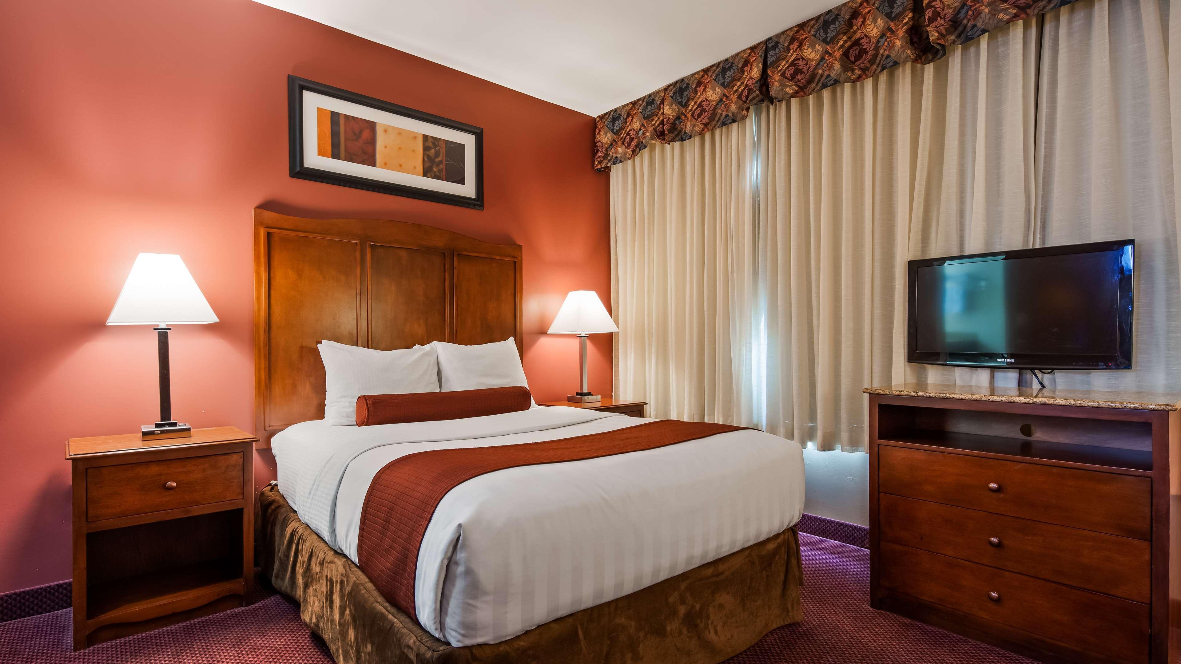 Best Western Plus Hannaford Inn & Suites Kenwood Eksteriør billede