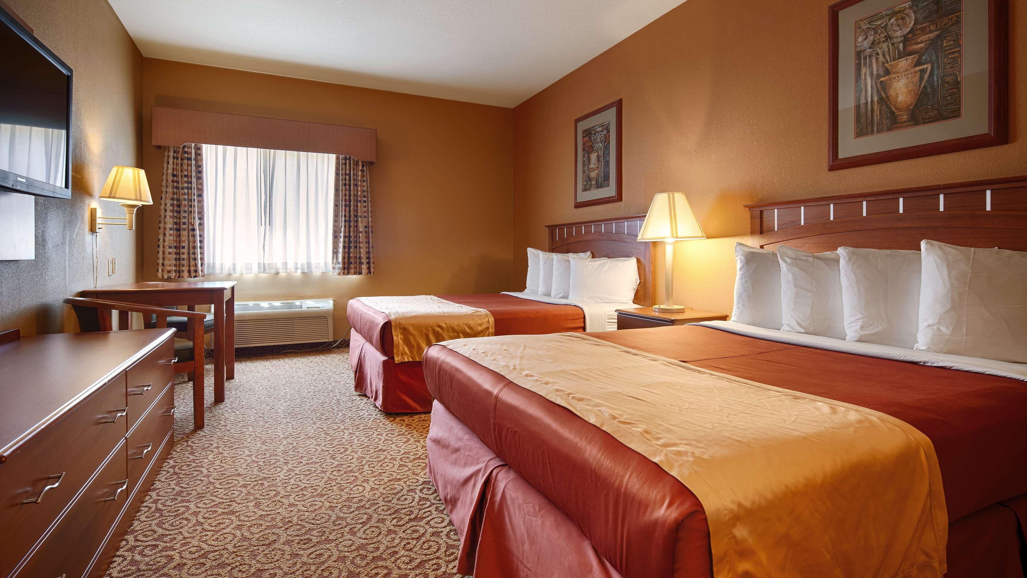 Best Western Plus Hannaford Inn & Suites Kenwood Eksteriør billede