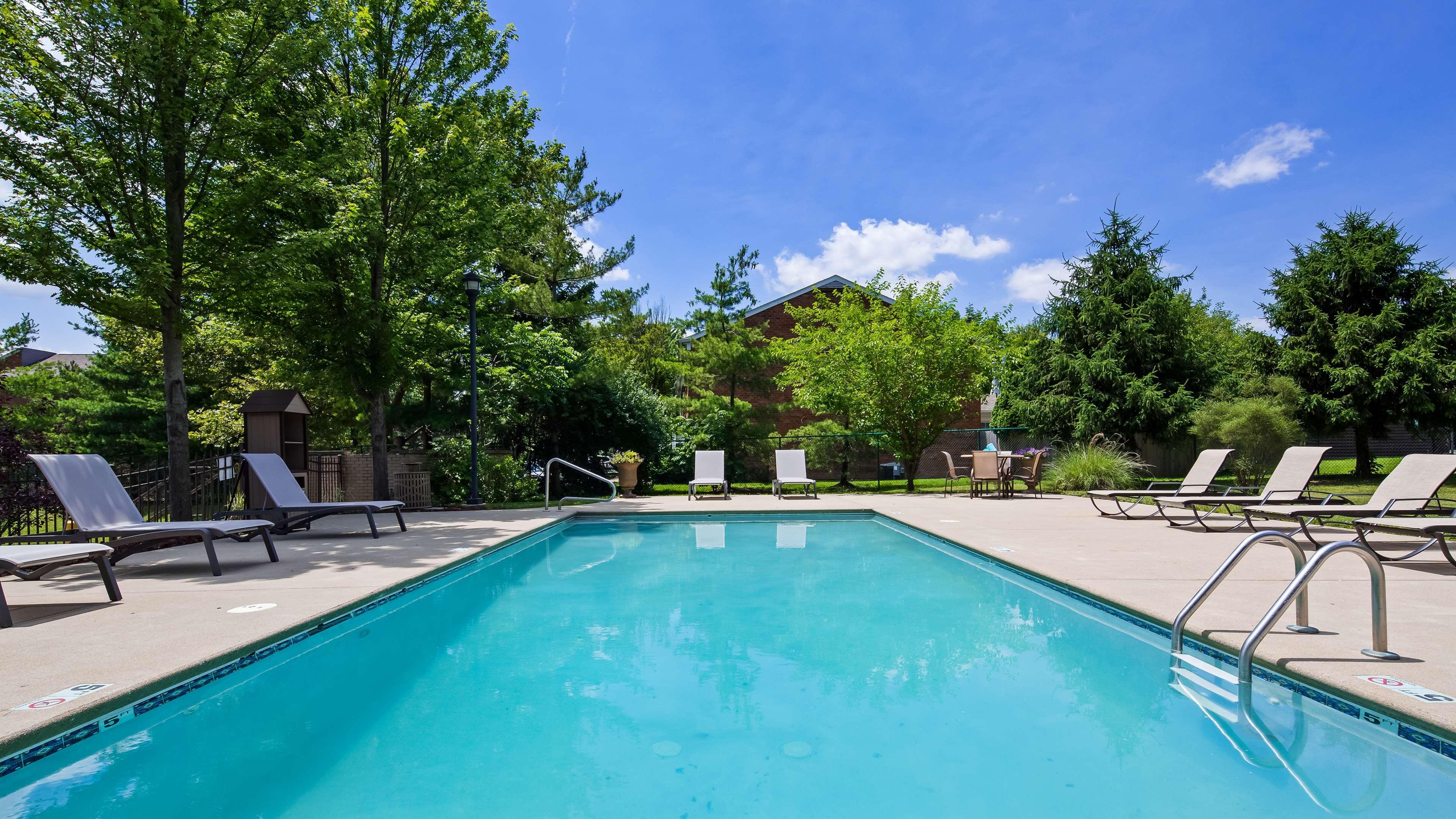 Best Western Plus Hannaford Inn & Suites Kenwood Eksteriør billede
