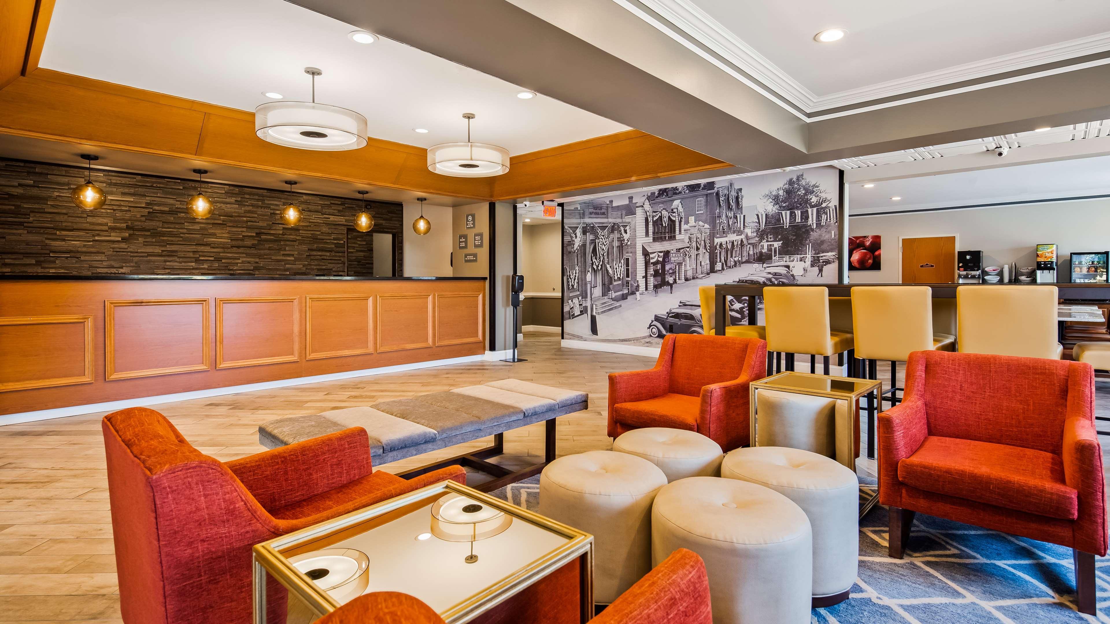 Best Western Plus Hannaford Inn & Suites Kenwood Eksteriør billede